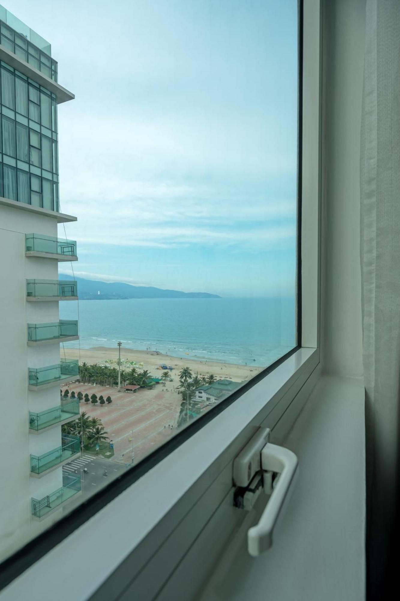 Khách sạn Paracel 4*